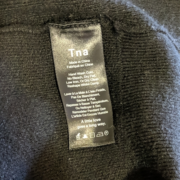 Aritzia TNA Pinedale hoodie - Picture 4 of 5